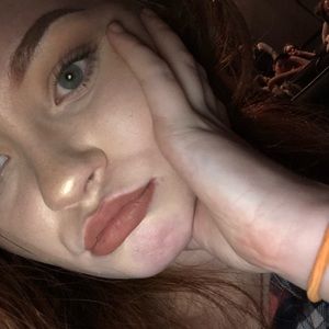 Meet your Posher, Jade